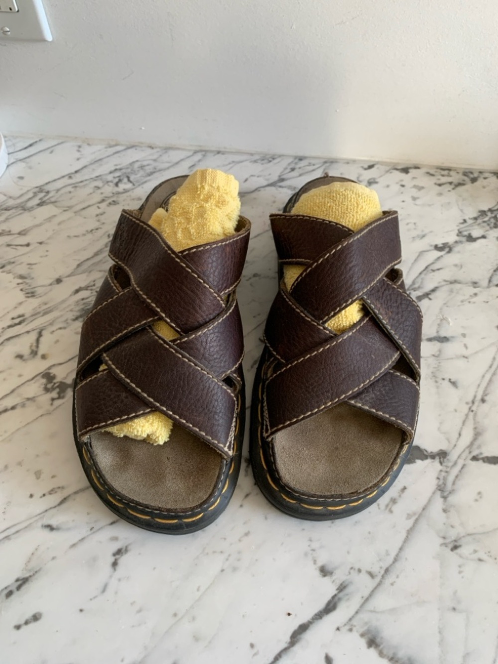 Men’s Brown Leather Cross-Strap Sandals